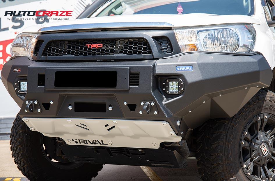 TOYOTA HILUX 4WD MONSTER XD 2 MATTE BLACK
